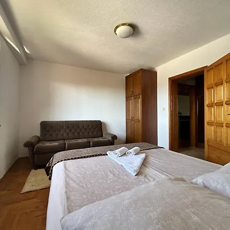 Viewpoint Apartment *